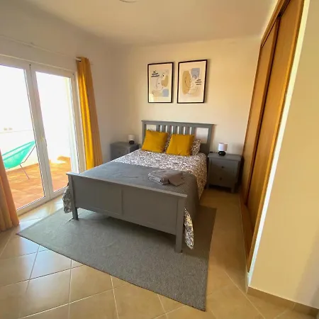 Holiday home Paraiso No Espartal - A Short Walk To The Beach!