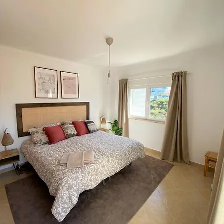 Paraiso No Espartal - A Short Walk To The Beach! Holiday home *