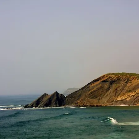 Paraiso No Espartal - A Short Walk To The Beach! Holiday home